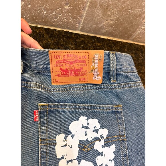 Denim Tears x Levi's 501 Button Fly Cotton Wreath Jean Light Wash Size 38L NWOT - Picture 7 of 11